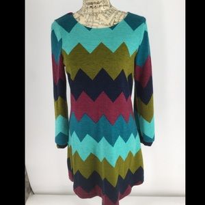 COCO LOVE Med. Sweater Dress in Chevron design